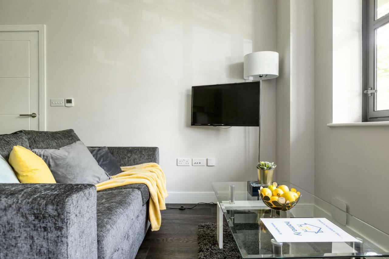 Homely - Watford Premier Apartments Buitenkant foto